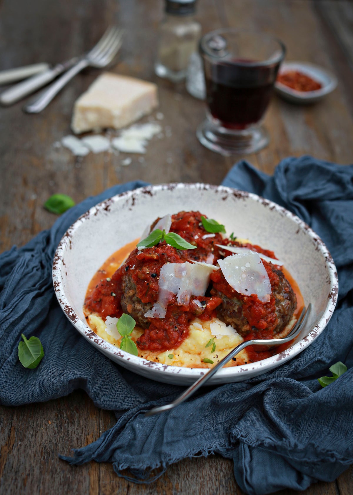 Meatballs and tomato sauce with Greek Goddess